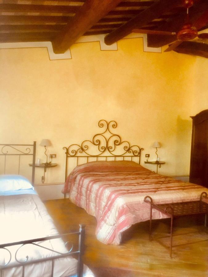 Camere Della Vecchia Posta Trevi Exterior foto